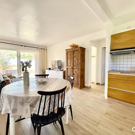 Plain-pied 4 Pers - Piscine - Parking