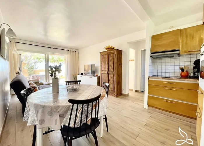 Plain-pied 4 Pers - Piscine - Parking