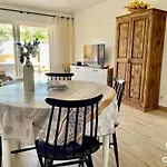 Plain-pied 4 Pers - Piscine - Parking Appartement