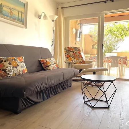 Plain-pied 4 Pers - Piscine - Parking Апартаменты *